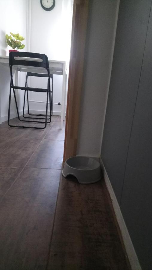 Sziget Apartman Eger Buitenkant foto