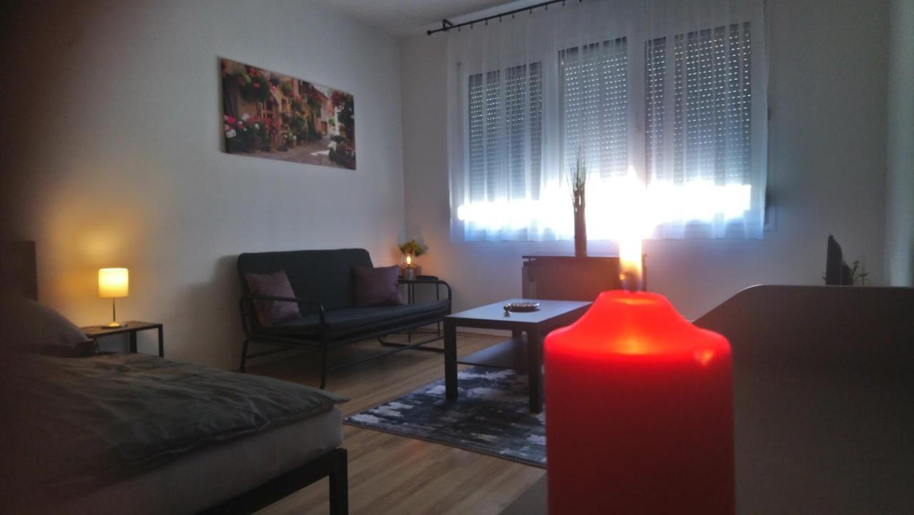 Sziget Apartman Eger Buitenkant foto