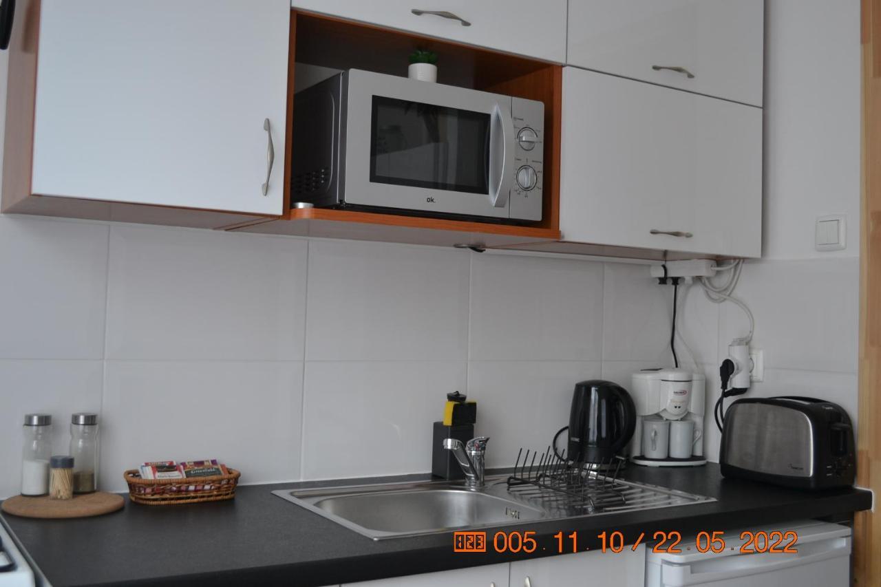 Sziget Apartman Eger Buitenkant foto